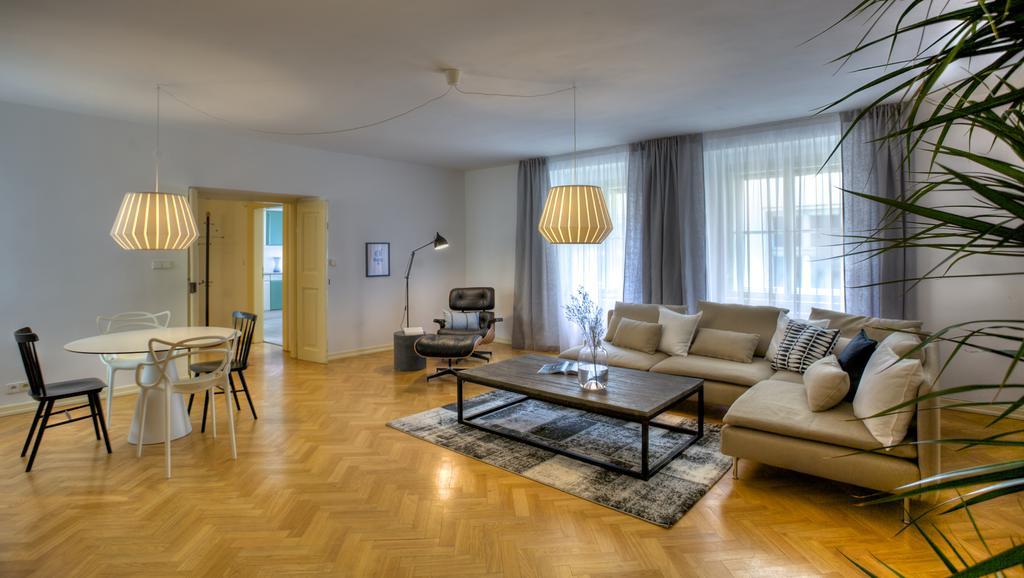 U Kapra Apartments Prága Szoba fotó